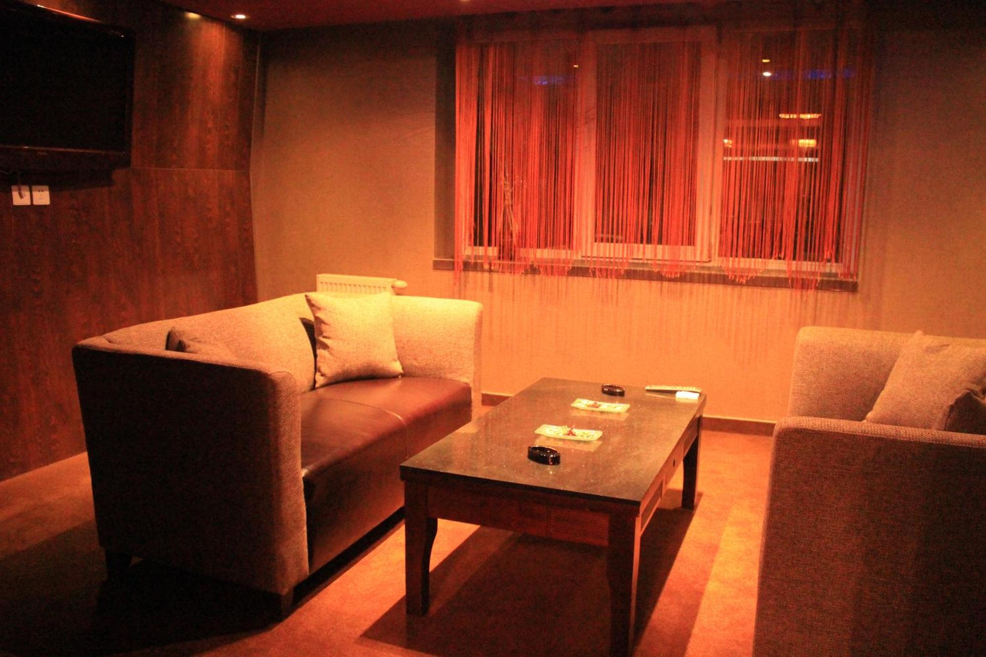 เดอะ คอร์ปอเรชั่น โฮเต็ล Hotel อูลานบาตอร์ ภายนอก รูปภาพ